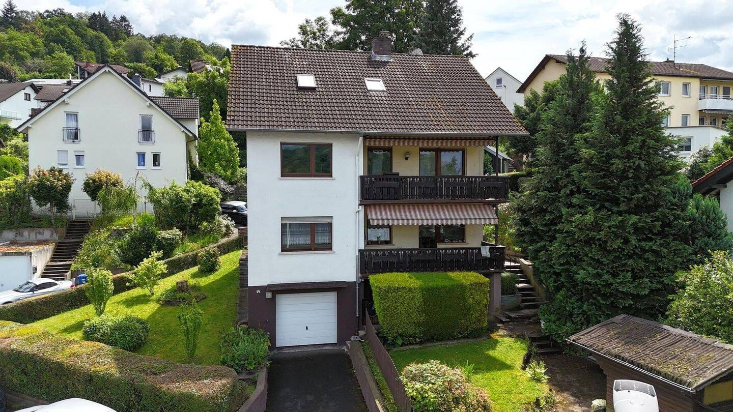 Immobilie in Gelnhausen - Solide Substanz. Gefragte Lage. Nachhaltige Investition -Mehrfamilienhaus in Gelnhausen - Bild 1