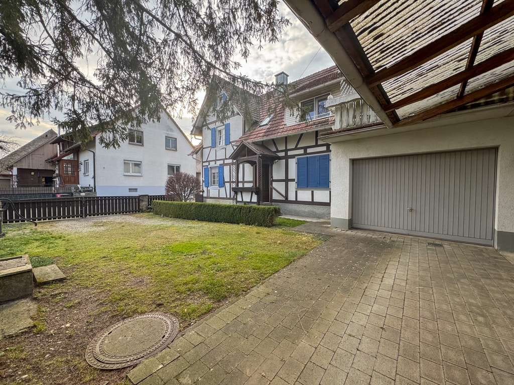 Immobilie in Schwanau - Tradition trifft Zukunft: Älteres Wohnhaus mit ehemaliger Schreinerei nebenan! - Bild 2