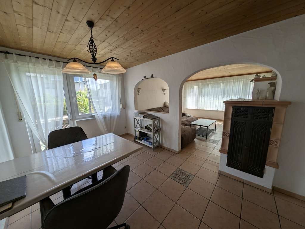 Immobilie in Renningen - Freies 2 Familienhaus mit Garten und Garage mit vielfachen Nutzungsmöglichkeiten! - Bild 4