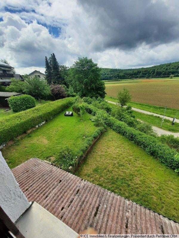 Immobilie in Wellheim - 3 Generationen - Haus mit großen Grundstück und mit Blick auf Felder und Wiesen - Bild 0