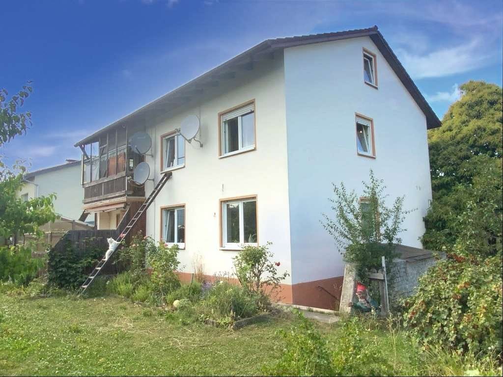 Immobilie in Türkheim - Zweifamilienhaus in Türkheim mit Traumgarten - Bild 0