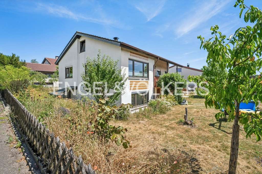 Immobilie in Nattheim - Freistehendes Einfamilienhaus mit Einliegerwohnung und großem Grundstück in Nattheim - Bild 1