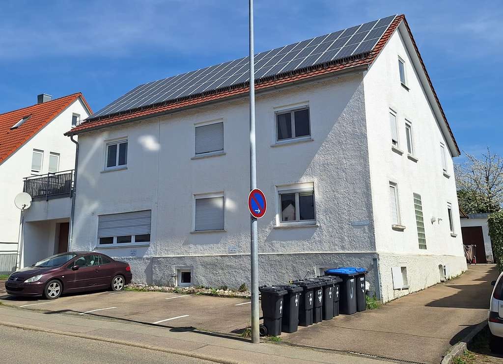 Immobilie in Uhingen - Renditestarke Kapitalanlage: Mehrfamilienhaus mit 7 Wohneinheiten, Garagen, Stellplätzen - Bild 0
