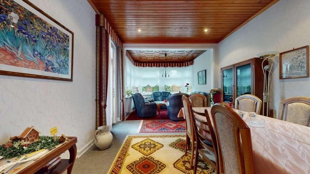 Immobilie in Wietze - Wohnhaus ca. 220m² plus Nebengelasse ca. 565m² - Bild 4