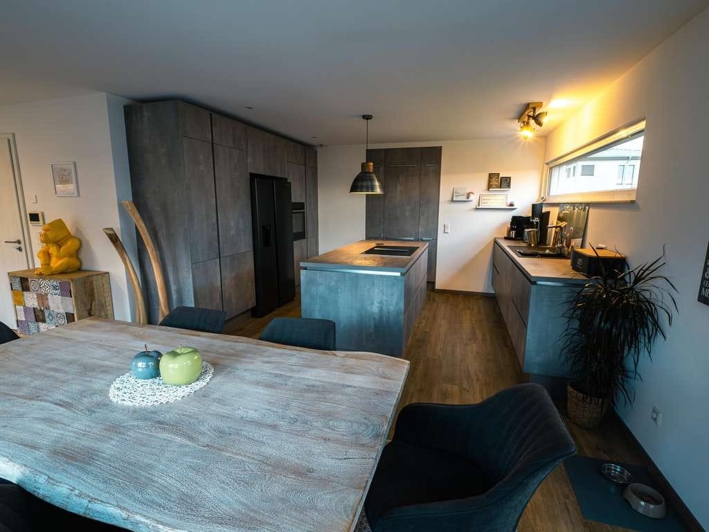 Immobilie in Schmalenberg - Moderne Stadtvilla (Bj. 2020) | A+ | PV & Speicher | Sauna | Waldblick | sofort bezugsfrei - Bild 4