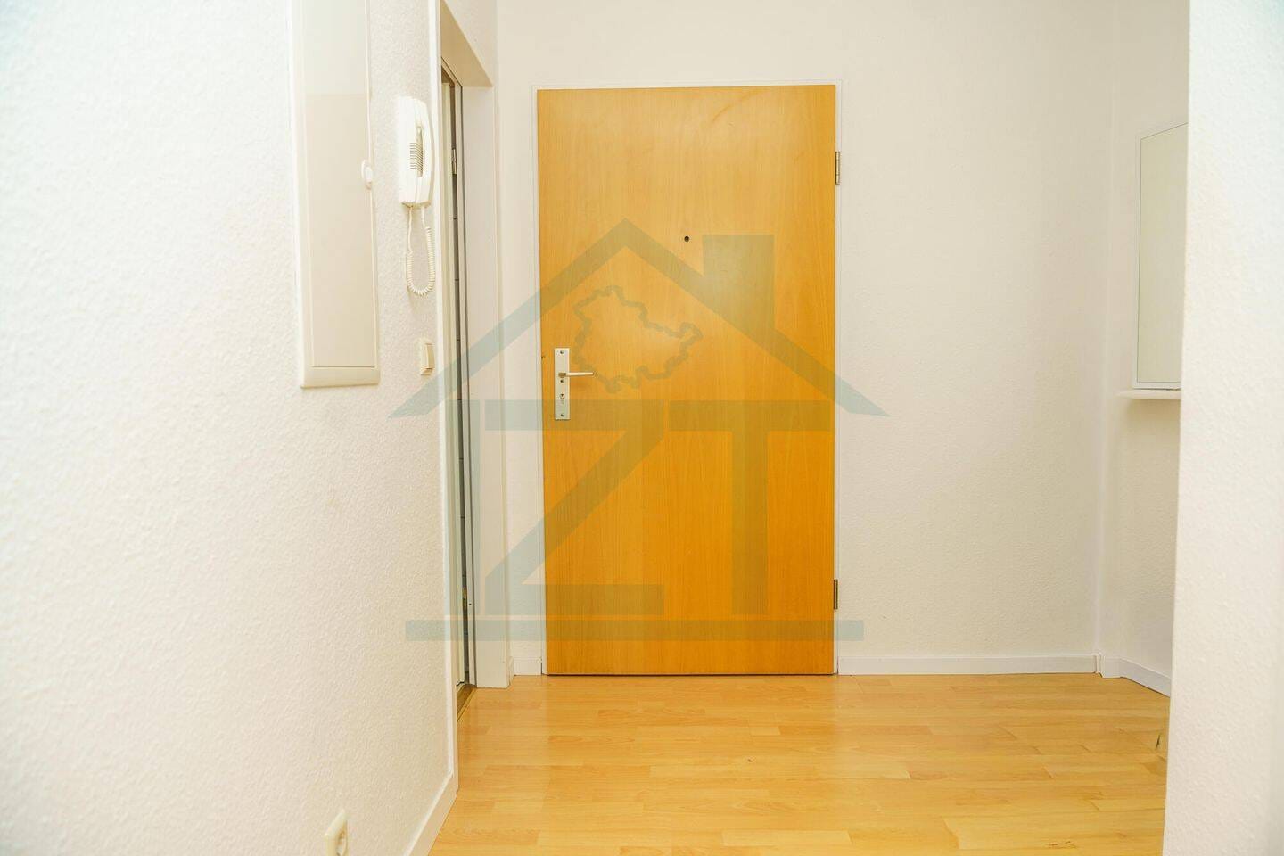 Immobilie in Neuengönna - Helle DG-Wohnung mit Balkon, Einbauküche & TG-Stellplatz - Zur Anlage oder Eigennutzung! - Bild 4