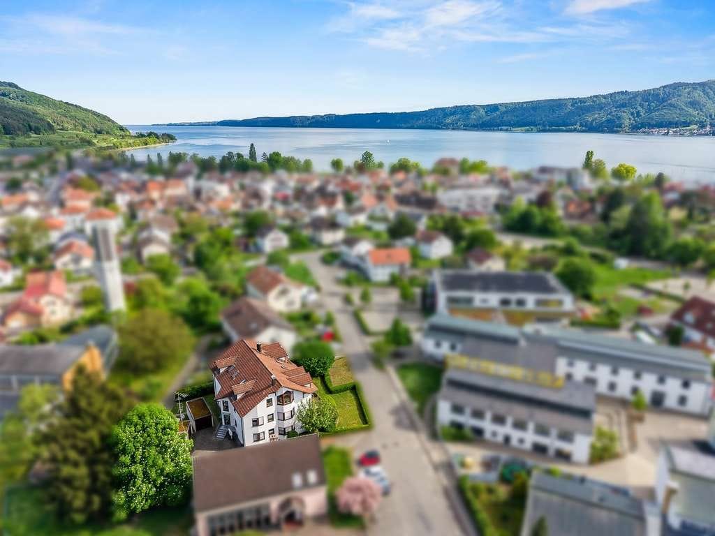 Immobilie in Bodman-Ludwigshafen - Schicke 2-Zi-Garten-Wohnung im Erdgeschoss + 28m² Hobbyraum im UG + Garage/Stellplatz - Bild 2