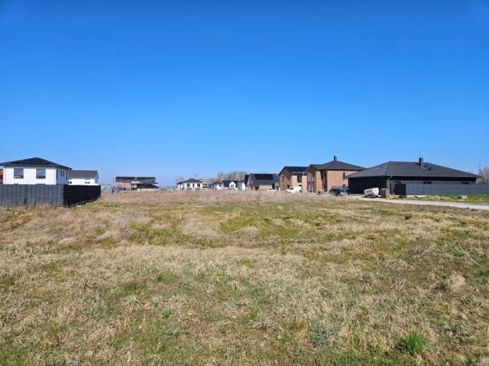 Immobilie in Vechelde - Mit Grundstück: Schick und gradlinig - die perfekte Form zum stadtnahen Wohnen in Vechelde Vallstedt - Bild 1