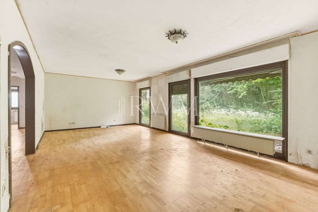 Immobilie in Weissach im Tal - Sanierungsbedürftiges Einfamilienhaus mit 741 m² Grundstück in Cottenweiler - Bild 5