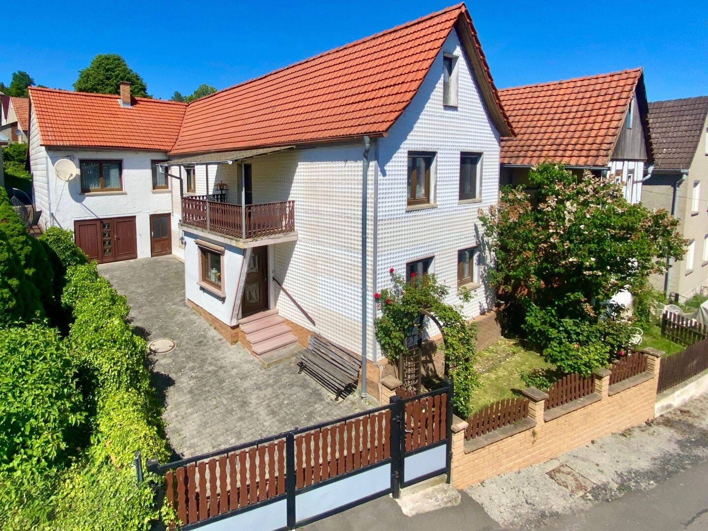 Immobilie in Amt Creuzburg - Einfamilienhaus mit viel Potenzial - Bild 0