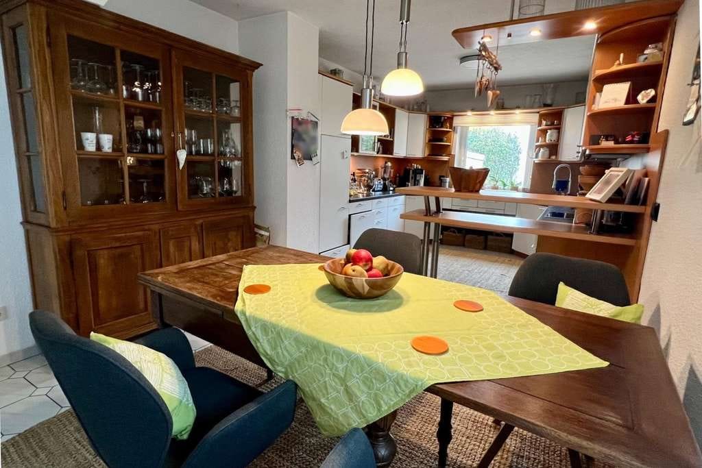 Immobilie in Waldalgesheim - Charmantes und modernisiertes 6-Zimmer Einfamilienhaus  - Bild 3