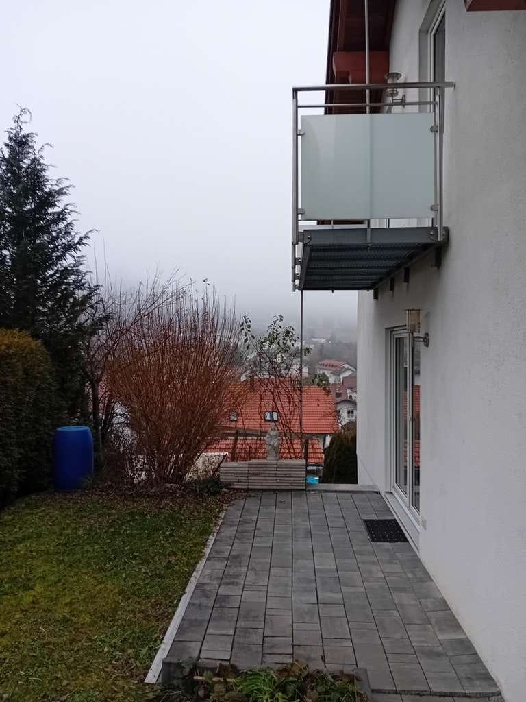 Immobilie in Ronsberg - Einfamilienhaus mit 2 Zimmer Keller Wohnung - Provisionsfrei. - Bild 2