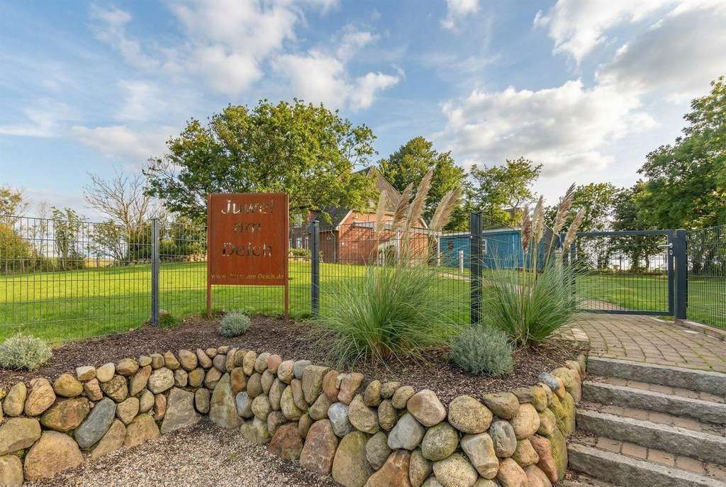 Immobilie in Emmelsbüll-Horsbüll - Historisches "Juwel am Deich" - Großzügiges Wohnen auf 1.800 m² Traumgrundstück nahe Sylt & Föhr - Bild 1