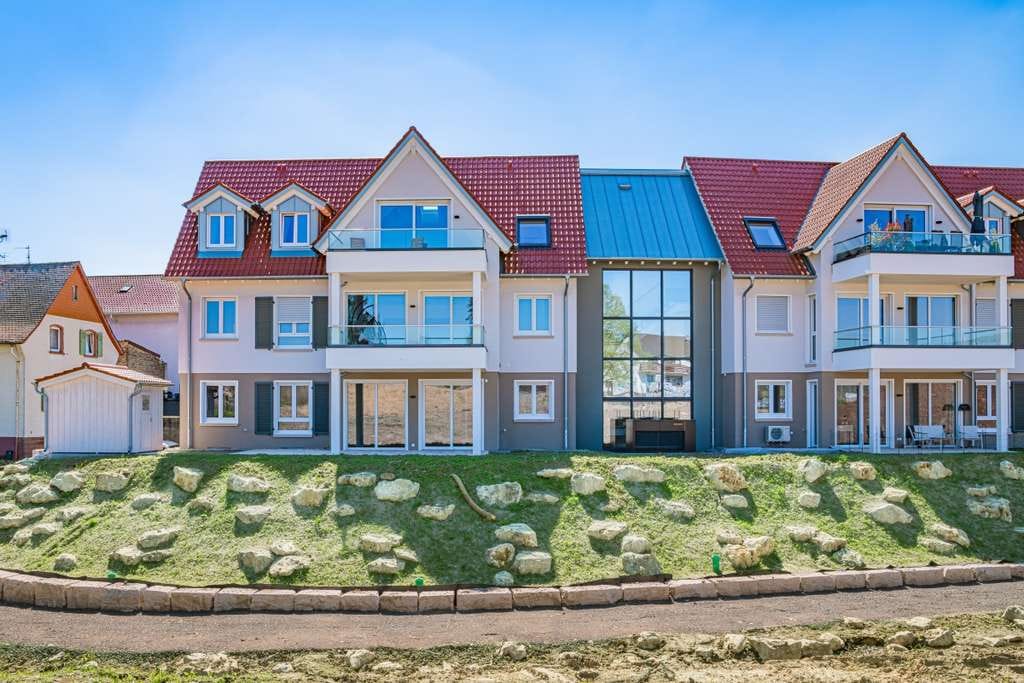 Immobilie in Kirchheim an der Weinstraße - DACHGESCHOSSWOHNUNG MIT WEITBLICK IN KIRCHHEIM - Bild 1