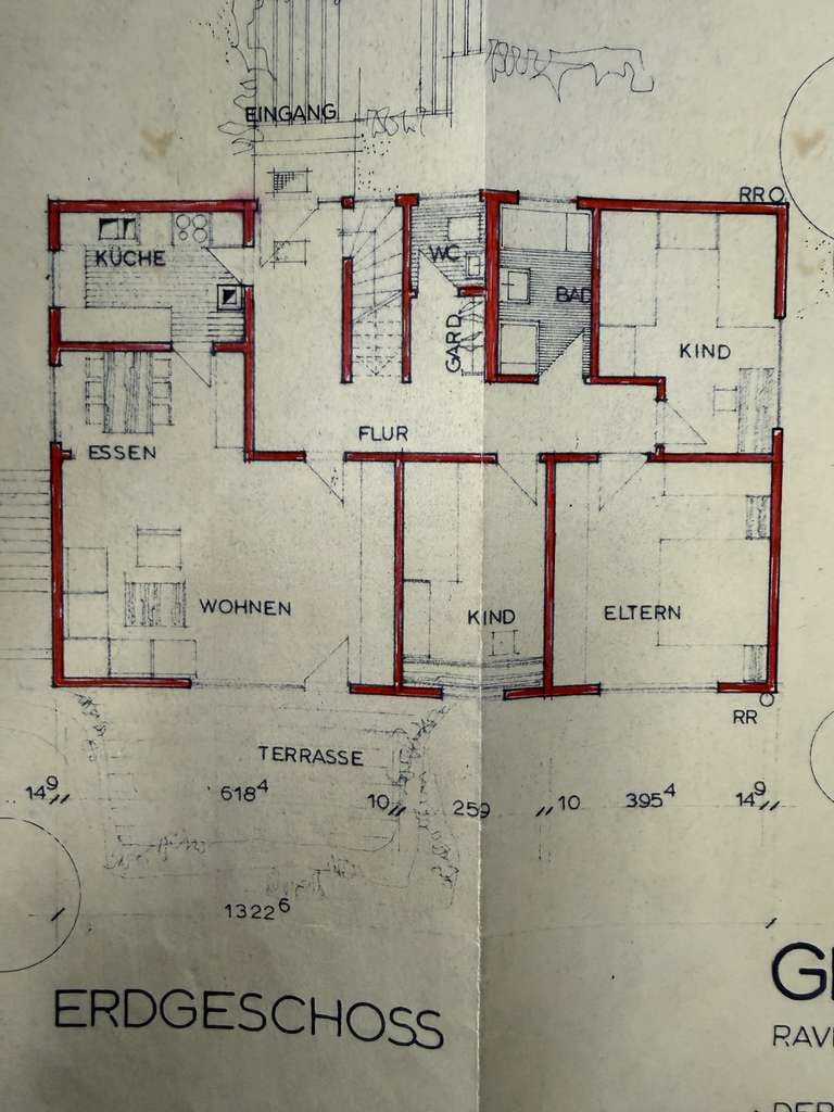 Immobilie in Wolpertswende - 1-2 Familienhaus in ruhiger zentraler Lage in Mochenwangen, 7 Zimmer,ca 162 qm Fläche, - Bild 1