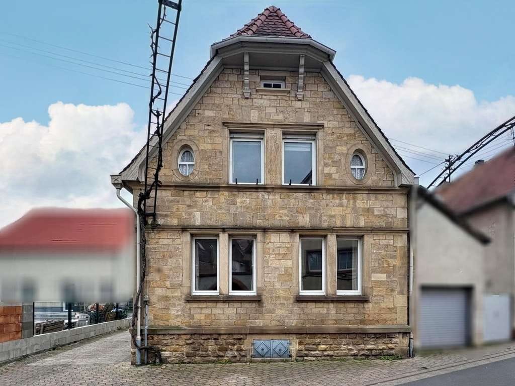 Immobilie in Edenkoben - Charmantes Ein- oder Zweifamilienhaus in Edenkoben
 - Bild 2