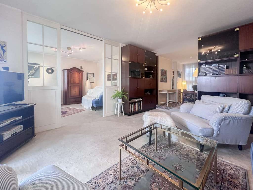 Immobilie in Taufkirchen - 3-Zimmer-Wohnung in Taufkirchen, EBK, Bad, große Diele, Balkon, Keller, TG-Stellplatz - Bild 2