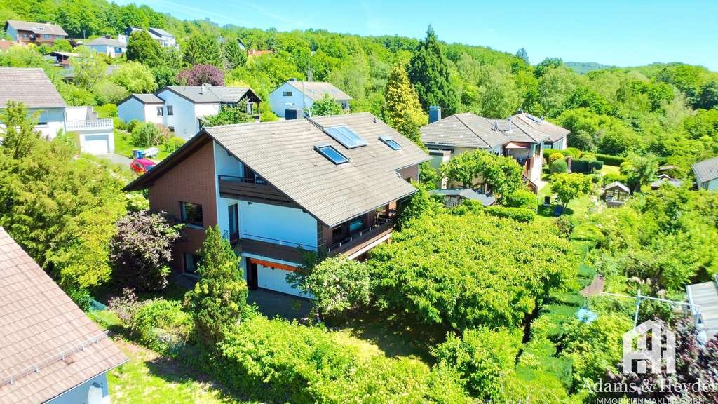 Immobilie in Niedenstein - großzügiges, sonniges & gepflegtes Einfamilienhaus mit perfekter Fernsicht - Bild 0