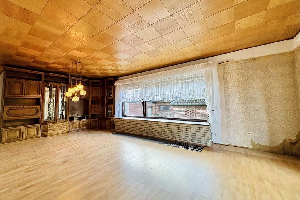 Immobilie in Escheburg - Zweifamilienhaus mit viel Platz für eigene Ideen. - Bild 2
