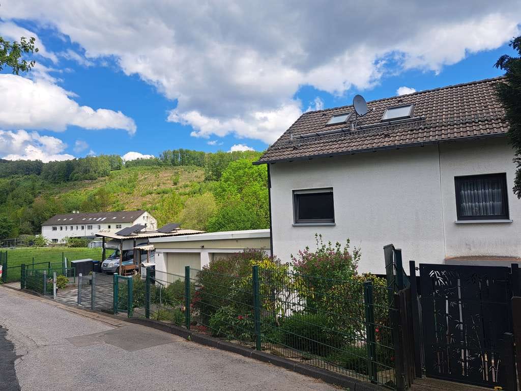 Immobilie in Neuenrade - Doppelhaushälfte Sackgasse AutoFREI - Bild 1