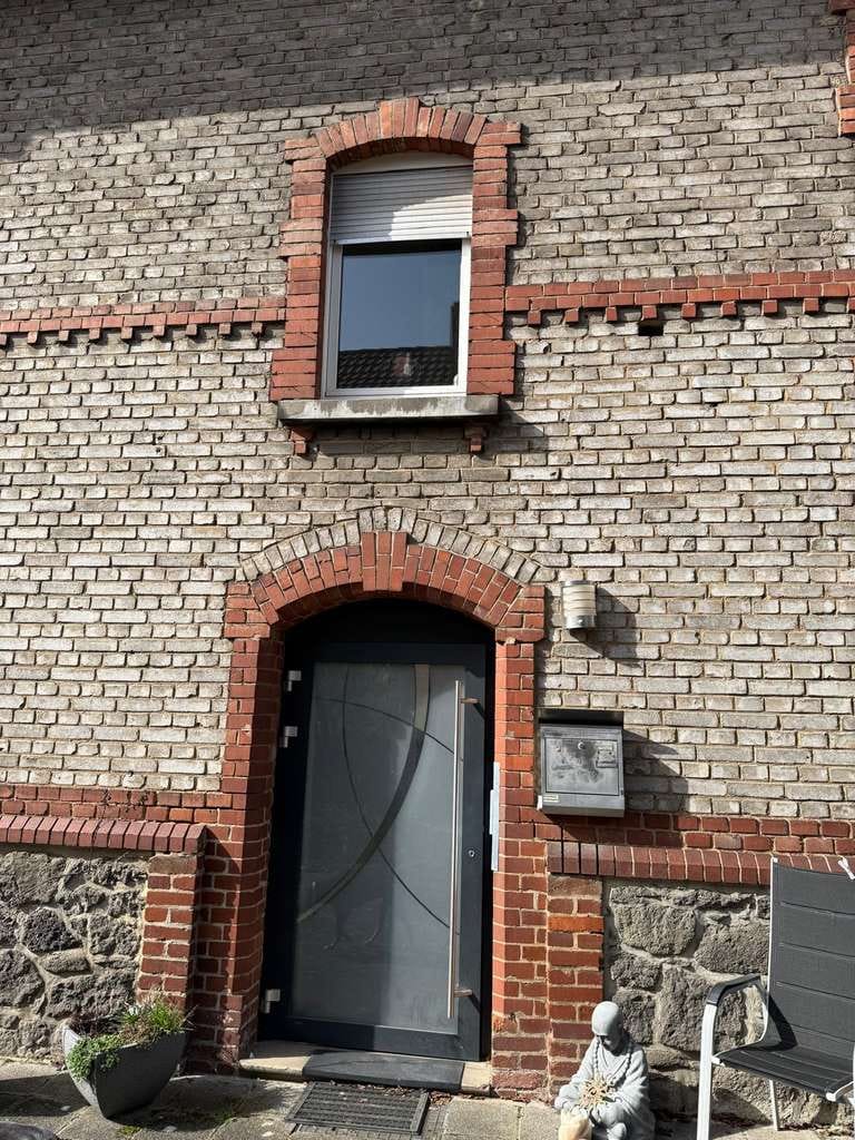 Immobilie in Buseck - Geräumiges Einfamilienhaus mit 7 Zimmern in Buseck - Bild 2