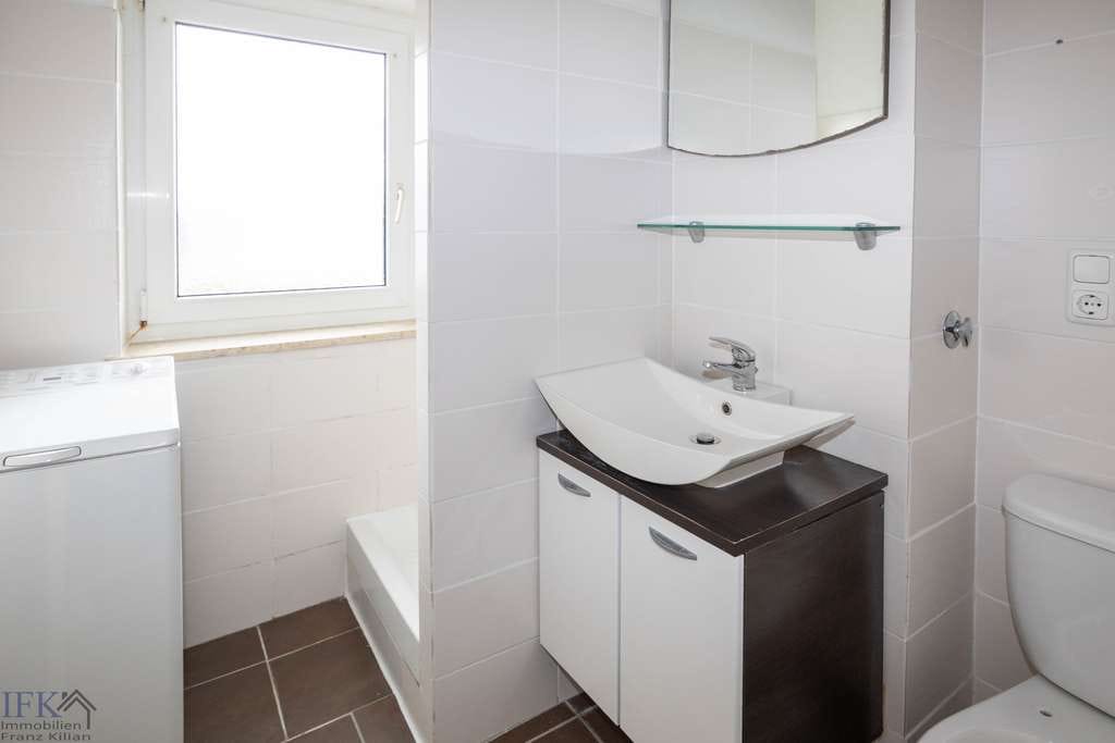 Immobilie in Weilheim in Oberbayern - Gemütliches Appartement mit großem Balkon und Bergblick in zentraler Wohnlage von Weilheim - Bild 2
