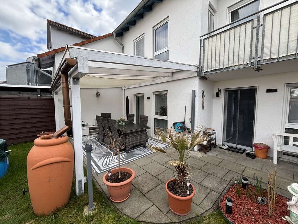 Immobilie in Teutschenthal - *Perfekt für Familien: Großzügiges Reihenmittelhaus mit Garten in Teutschenthal* - Bild 1