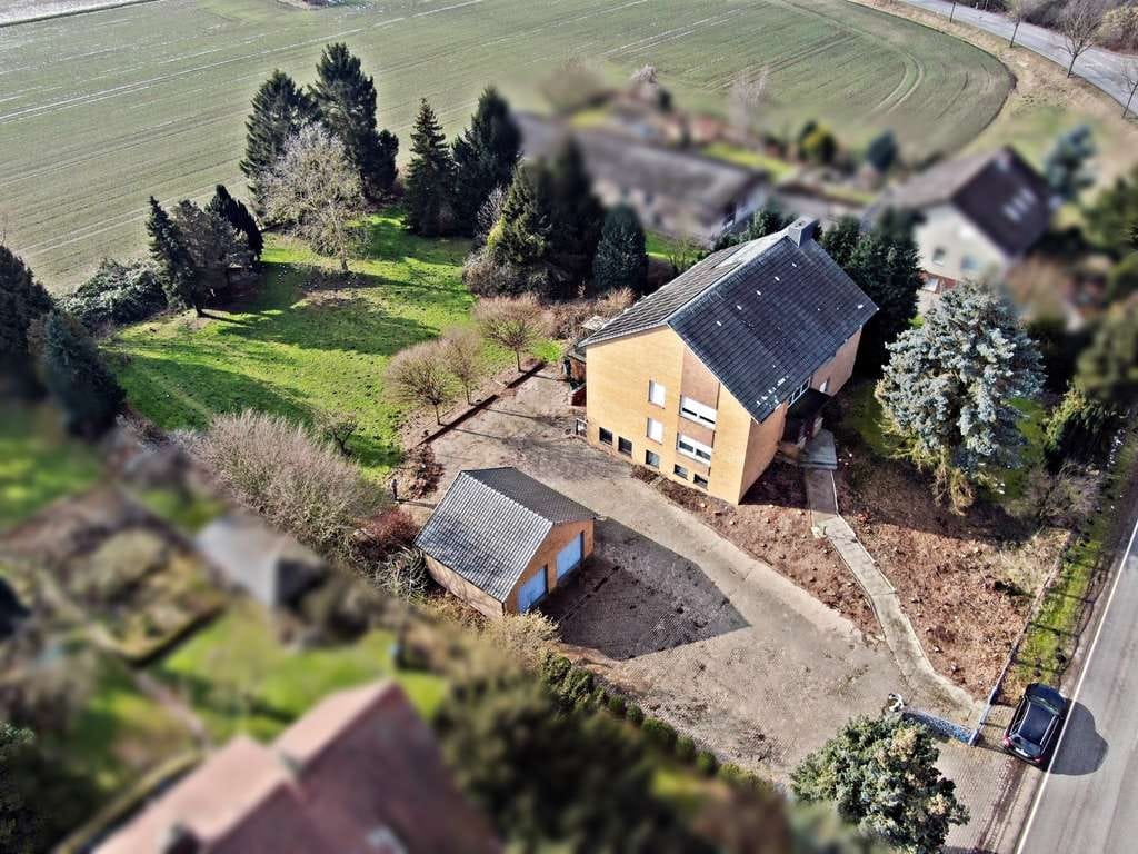 Immobilie in Helpsen - Zweifamilienhaus mit gehobener Ausstattung auf großem Grundstück - Bild 2