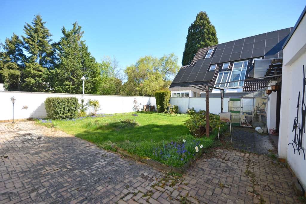 Immobilie in Brühl - Kernsanierung oder Neubau: Freistehendes Einfamilienhaus in Toplage - Bild 2
