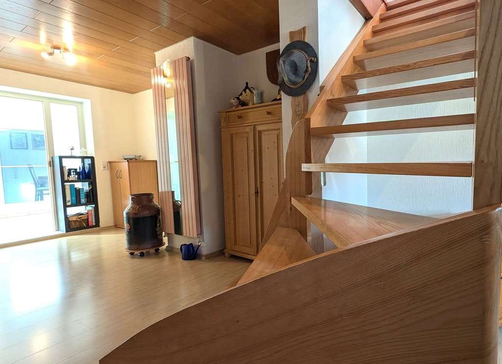 Immobilie in Reinhardshagen - Umfangreich modernisiertes Wohnhaus mit zwei Wintergärten, ruhigem Garten und vielen Extras - Bild 4