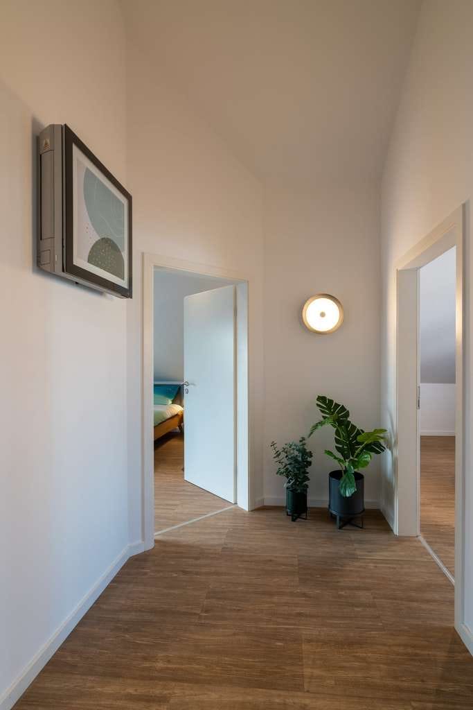 Immobilie in Nümbrecht - Zweifamilienhaus in Nümbrecht - Individuell geplant, nachhaltig gebaut, komfortabel wohnen - Bild 2
