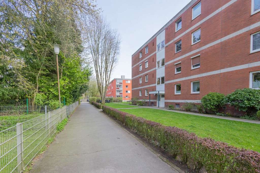Immobilie in Büdelsdorf - Großzügige Eigentumswohnung mit Balkon und Stellplatz in ruhiger, zentraler Lage von Büdelsdorf - Bild 3