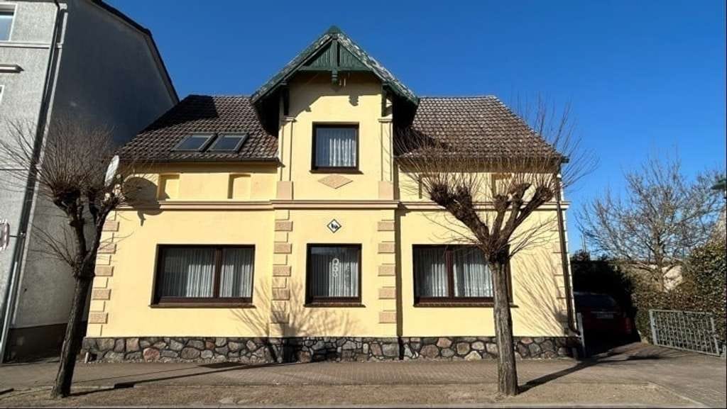 Immobilie in Neustadt-Glewe - Seenah wohnen mit viel Platz für Familie - Bild 1