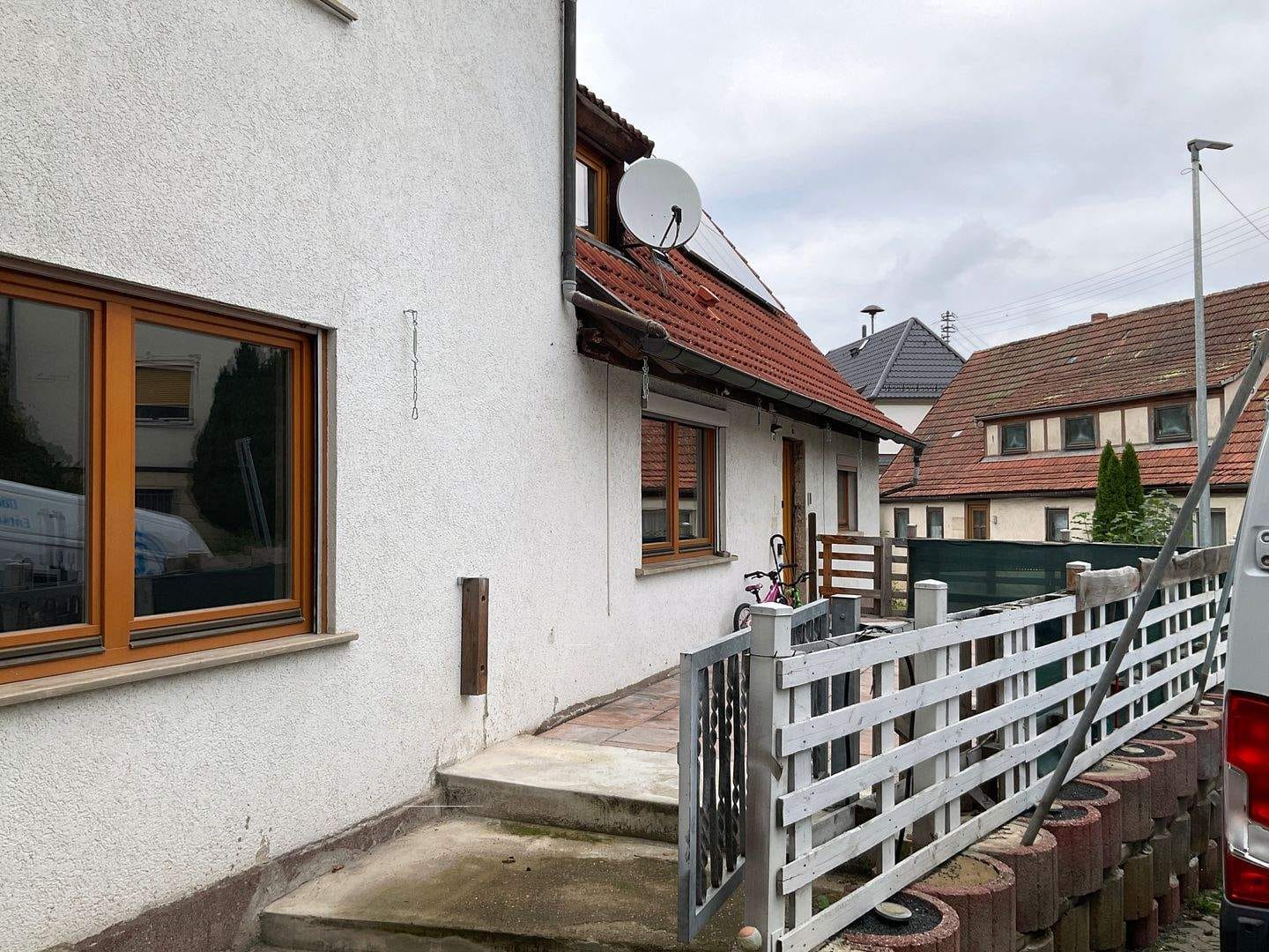 Immobilie in Burgpreppach - Familienfreundliches Einfamilienhaus mit Scheune in ruhiger Lage von Burgpreppach - Bild 2