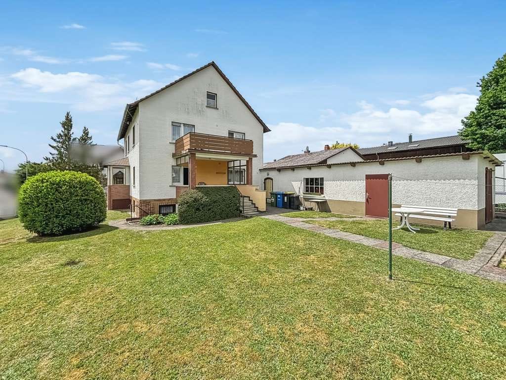 Immobilie in Laubach - 5-6 Zimmer und viele Möglichkeiten: Ein- Zweifamilienhaus in Laubach-Ruppertsburg - Bild 2