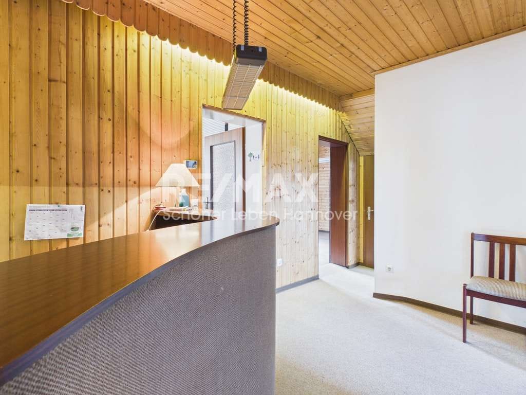 Immobilie in Rodenberg - Ehemalige Praxis mit Terrasse- vielseitig nutzbar im Zentrum von Rodenberg - Bild 0
