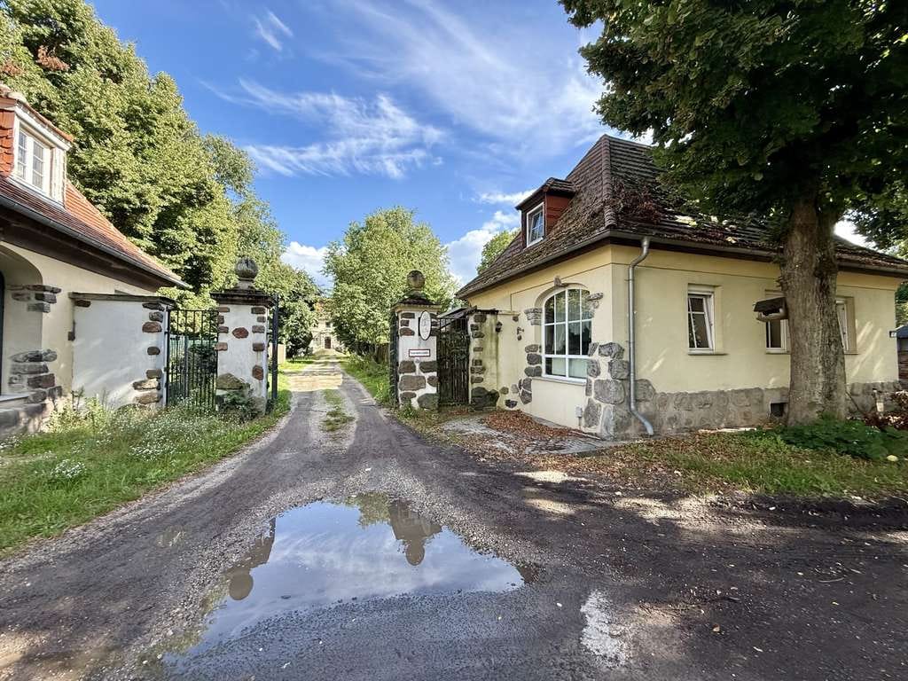 Immobilie in Potsdam - Historisches Einfamilienhaus in Potsdam: Rendite mit Charme und Potenzial - Bild 1