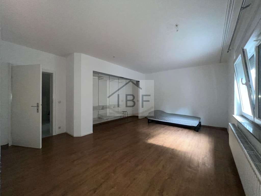 Immobilie in Netphen - Großzügige Souterrainwohnung mit weitläufiger Terrasse - Bild 4