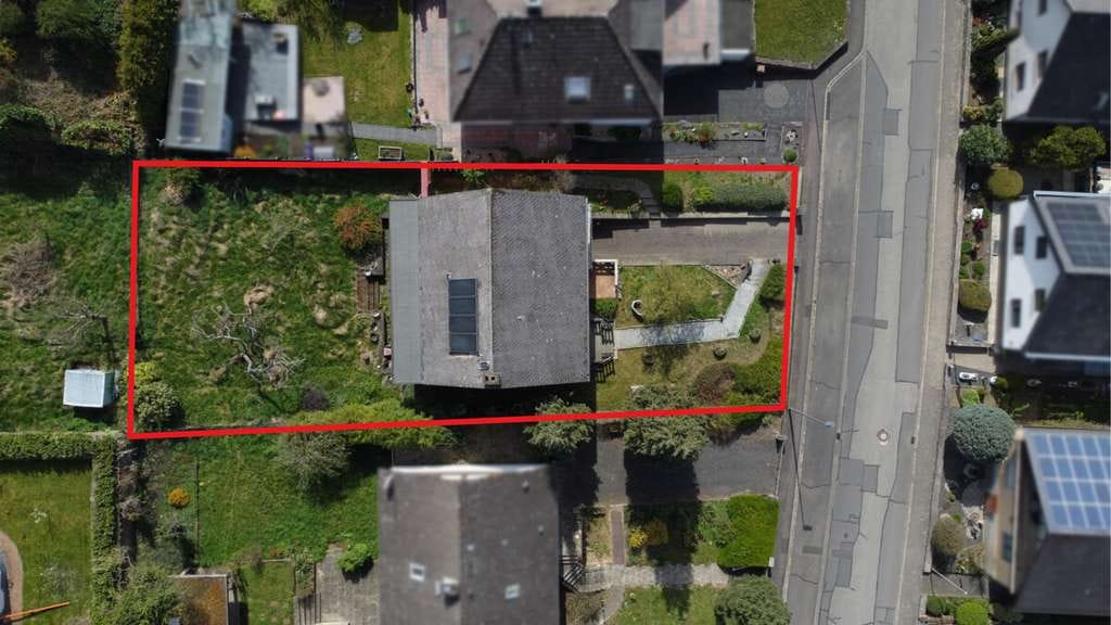 Immobilie in Treis-Karden - Hier Steht Ihr Traumhaus – viel Platz für neue Ideen - Bild 1