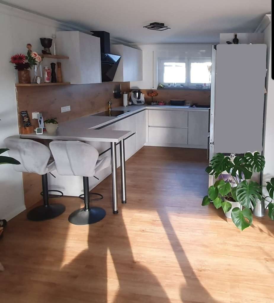 Immobilie in Argenbühl - Neuwertige DHH (BJ 2020) mit PV, Wärmepumpe & Traumterrasse – ruhige Familienlage - Bild 3