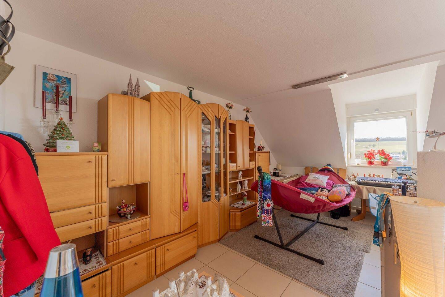 Immobilie in Trierweiler - Wohnen wie im Haus: Einzigartige Maisonette mit privatem Garten in Trierweiler - Bild 4
