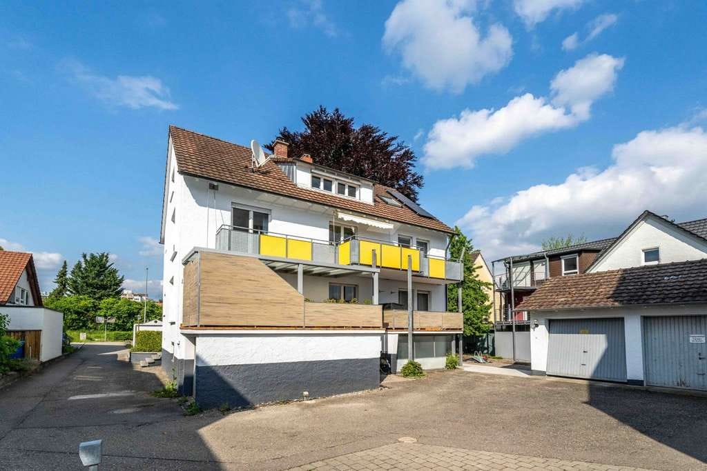 Immobilie in Radolfzell am Bodensee - 3-Zimmer-Wohnung mit Balkon, Hobbyraum und Garage in kleiner Eigentümergemeinschaft - Bild 0