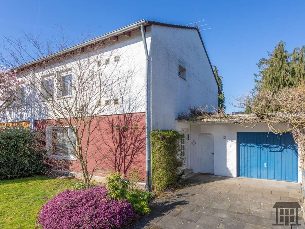 Immobilie in Swisttal - Ihr Projekt mit Zukunft: Einfamilienhaus mit großem Garten und Entwicklungspotenzial - Bild 1