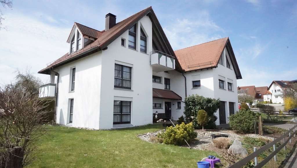 Immobilie in Ellwangen (Jagst) - Mehrfamilienhaus, ideal für größere Familien, Mehrgenarationenwohnen  oder Kaptialanlage - Bild 1
