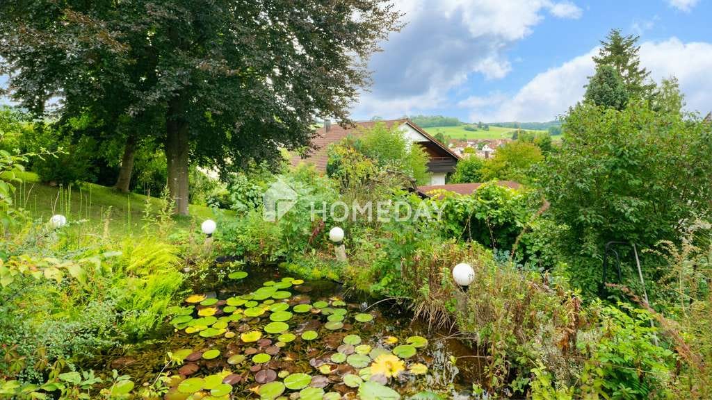 Immobilie in Engstingen - Wohnen & investieren im Grünen – gepflegtes Haus mit vielen Nutzungsmöglichkeiten & Gartenparadies - Bild 2