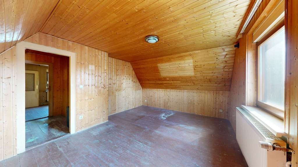 Immobilie in Zwenkau - Einfamilienhaus mit Garten, Terrasse und Garage auf Erbbaugrundstück - Bild 1