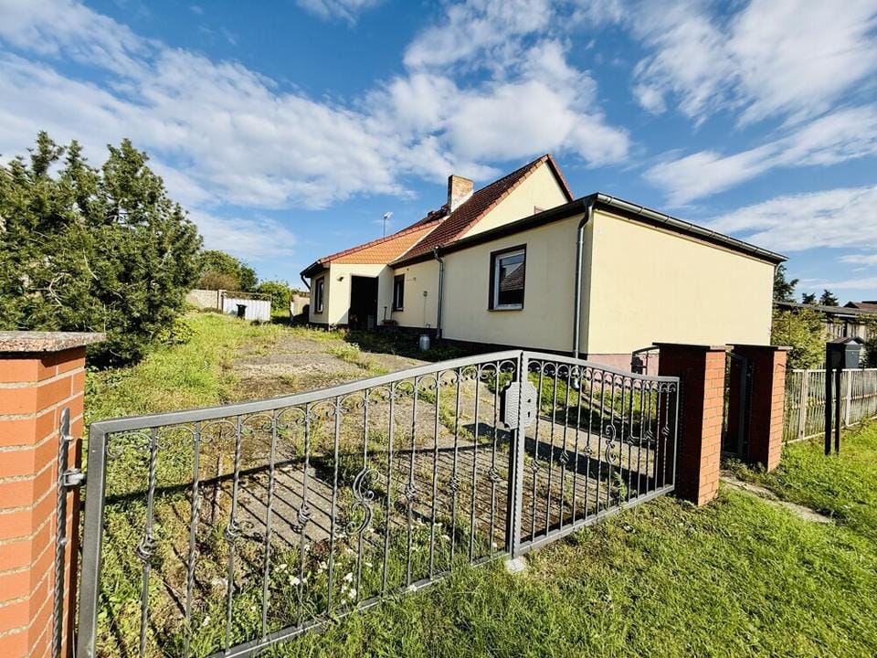 Immobilie in Casekow - Der Traum vom Bauernhof - Wohnhaus, Nebengelasse, viel Land! - Bild 0