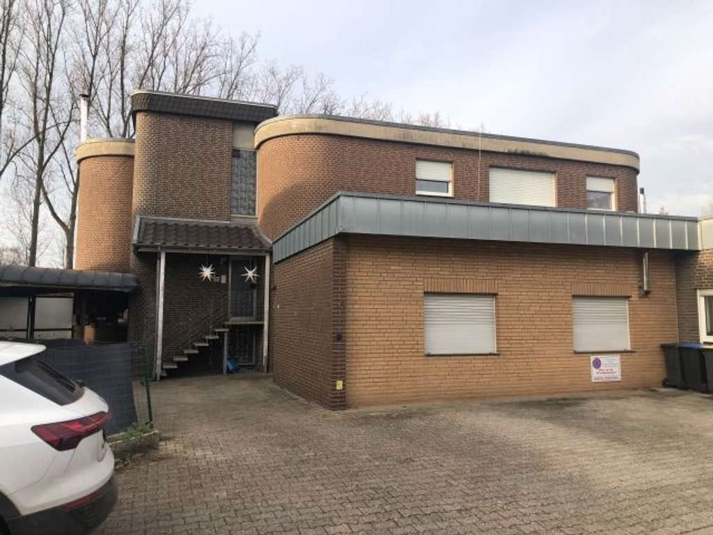 Immobilie in Rommerskirchen - Attraktives Mehrfamilienhaus mit 5 Eigentumswohnungen – Solide Kapitalanlage - Bild 0