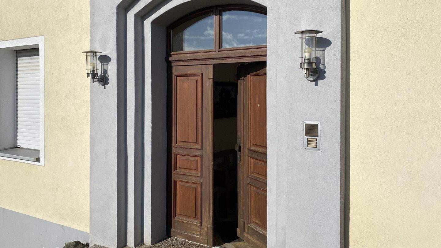 Immobilie in Villmar - Charismatisches Pfarrhaus mitten in Seelbach ++ Villmar ++ - Bild 2