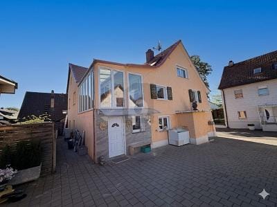 Immobilie in Jestetten - CHARMANTES EIGENHEIM MIT TRAUM DACHBODEN - Bild 0